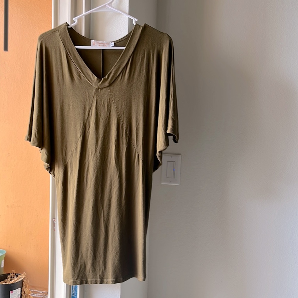 Fighting Eel Green Blouse in Size Small